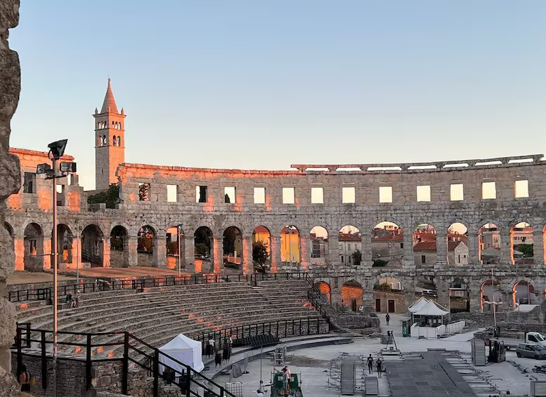 Weed in Pula