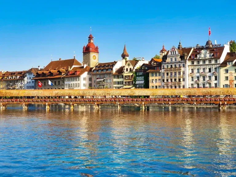 Where to buy Weed in Lucerne